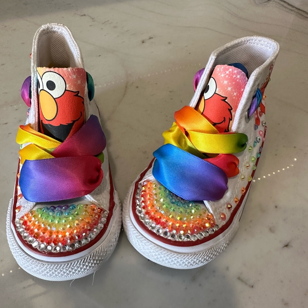 Custom Elmo, Converse sneakers size 5